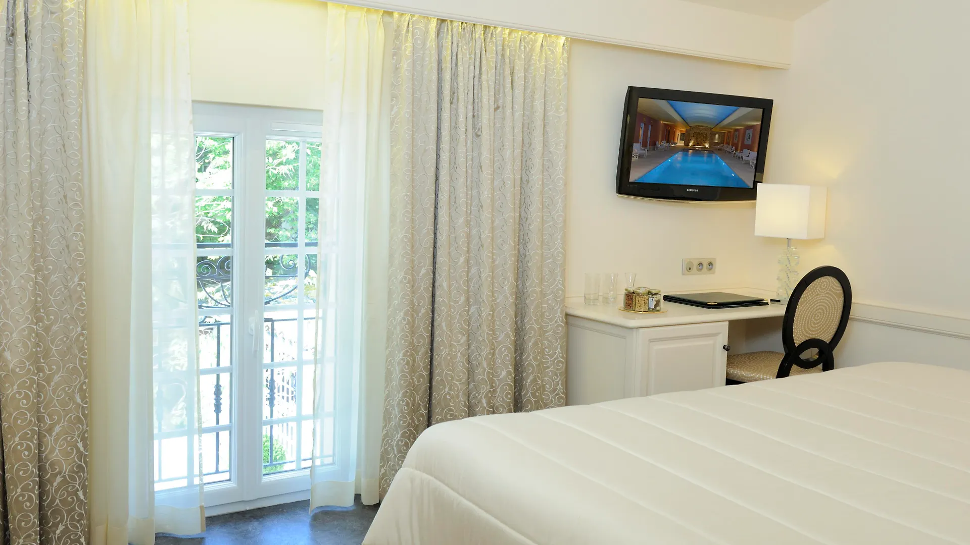 Auberge De Cassagne & Spa Ле-Понте Отель
