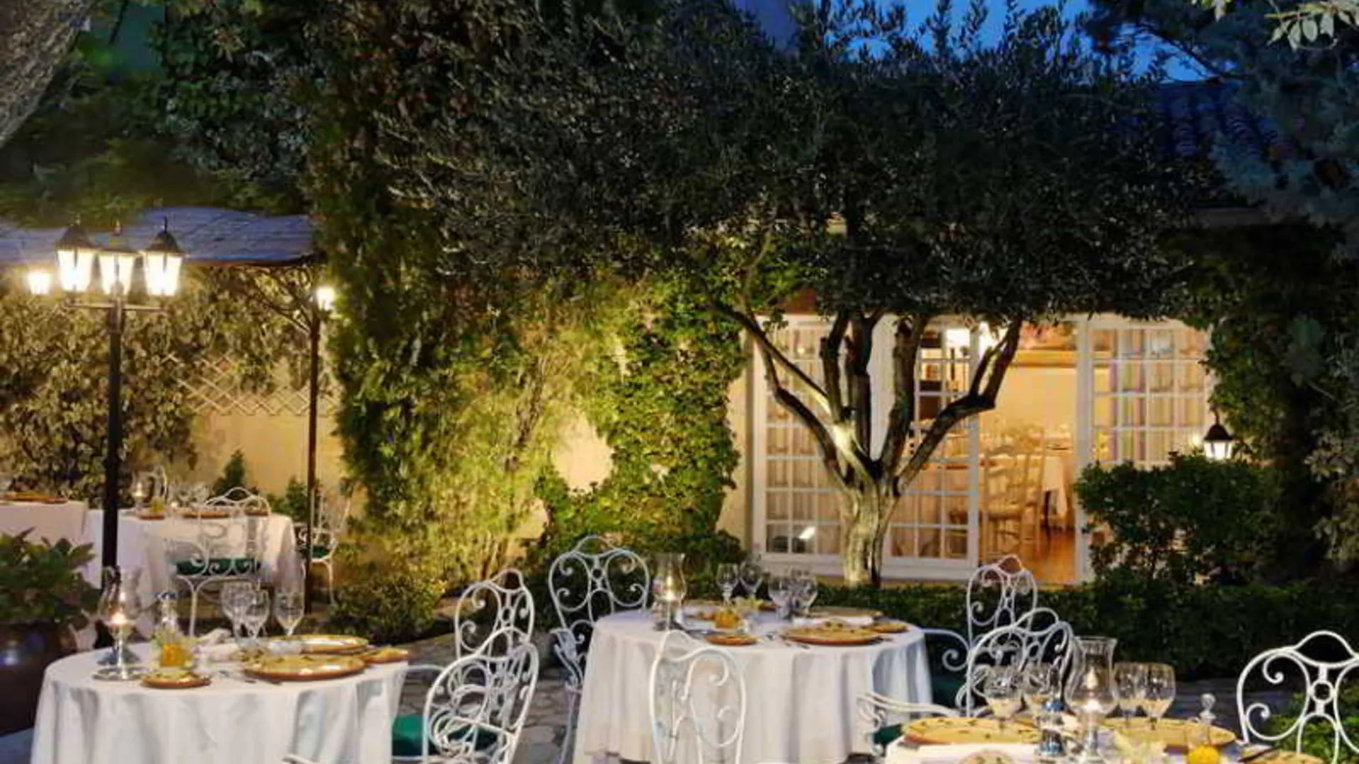 Auberge de Cassagne&Spa Le Pontet  5*, Le Pontet (Vaucluse) Frankreich