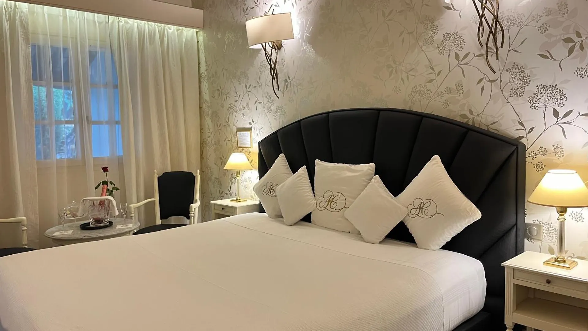 Auberge de Cassagne&Spa Le Pontet  Hotel Le Pontet (Vaucluse)