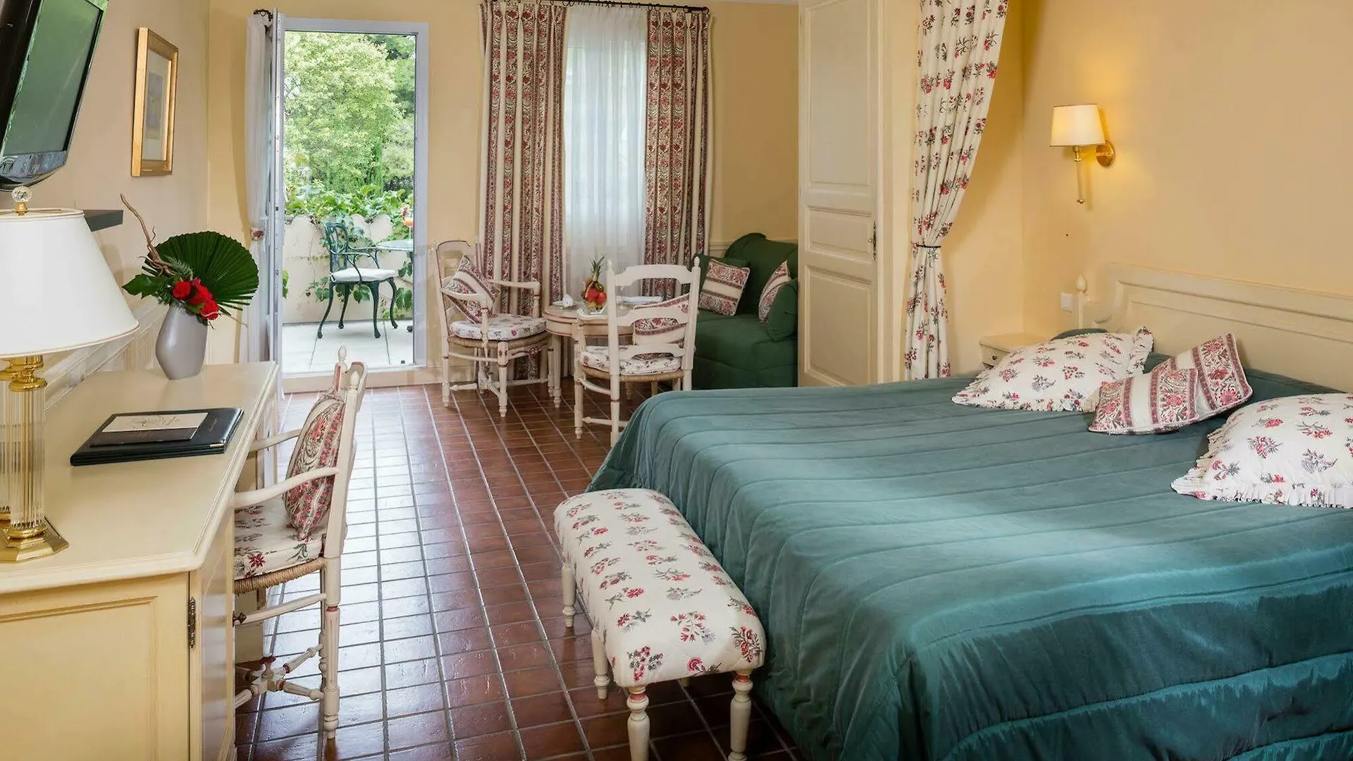 Auberge de Cassagne&Spa Le Pontet  5*, Le Pontet (Vaucluse)